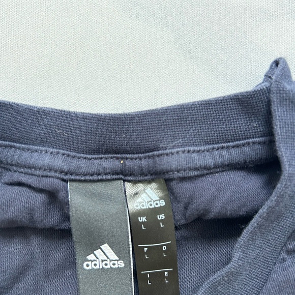 Adidas t shirt - Picture 2 of 2